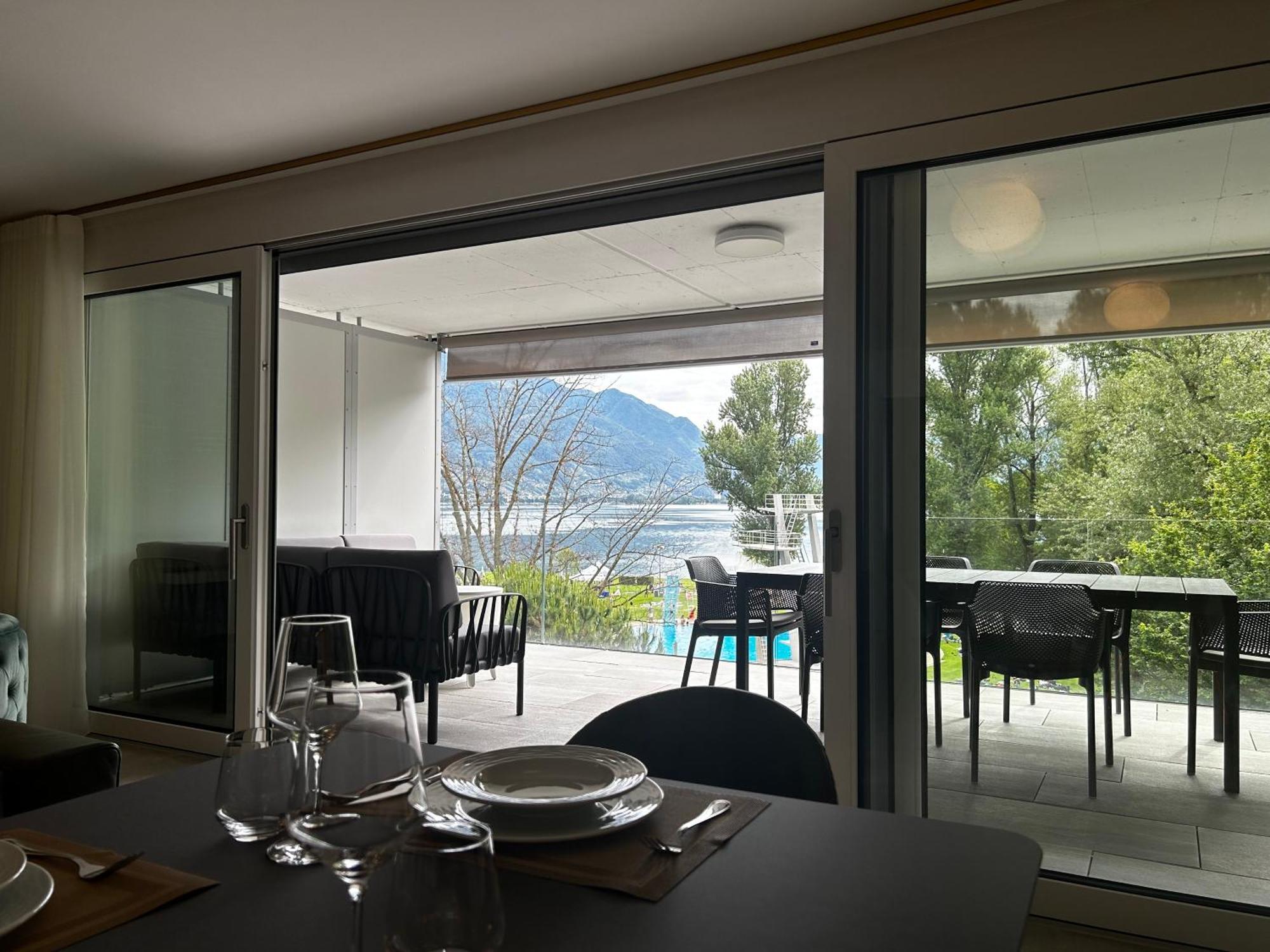 Family Apartment, Near The Beach Whit Private Park Locarno Exterior foto