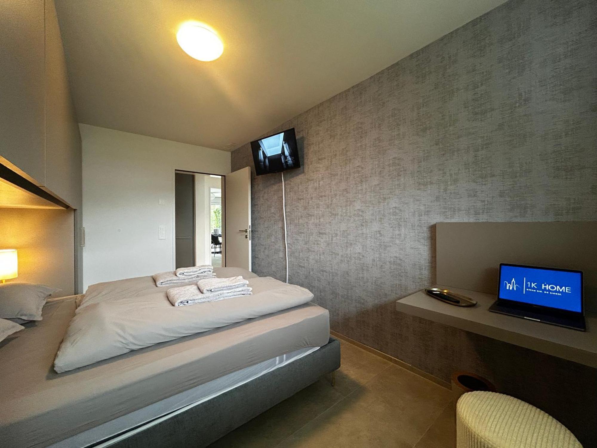 Family Apartment, Near The Beach Whit Private Park Locarno Exterior foto